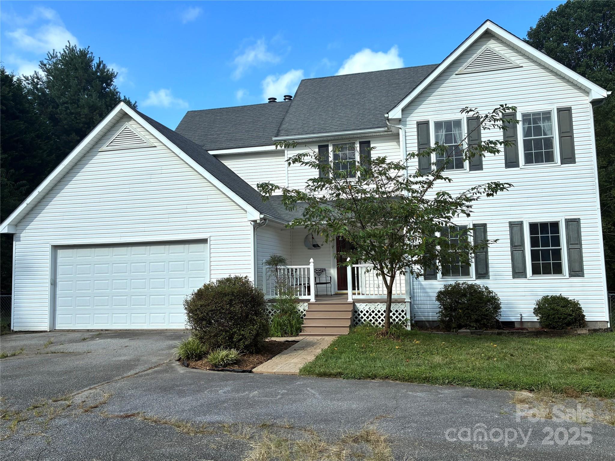 61 Rolling Hills Road