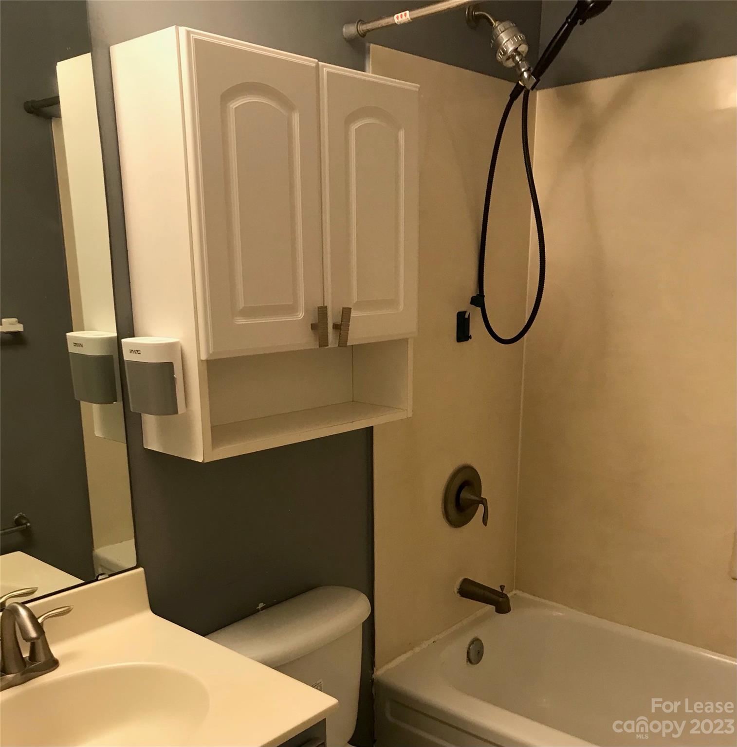 Jamestowne - Residential Lease