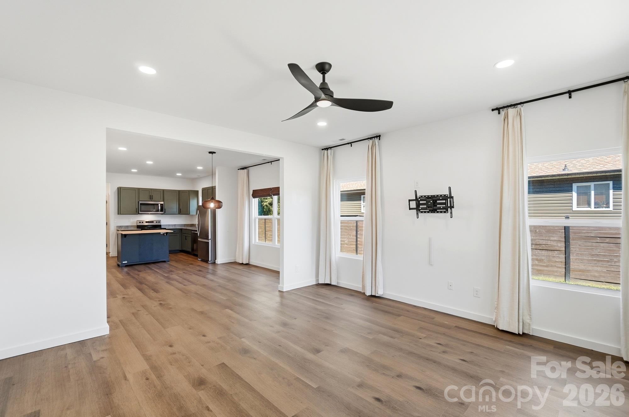 1112 Crawford Road
