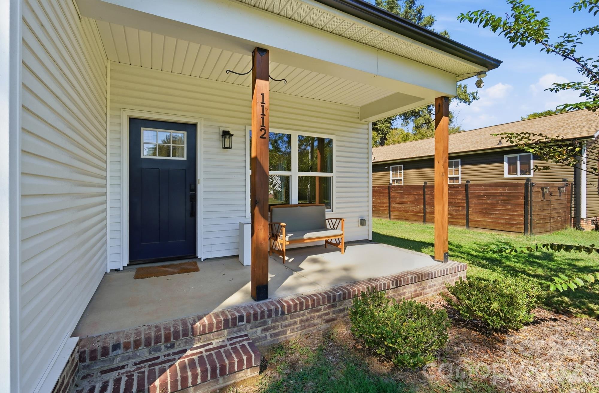 1112 Crawford Road