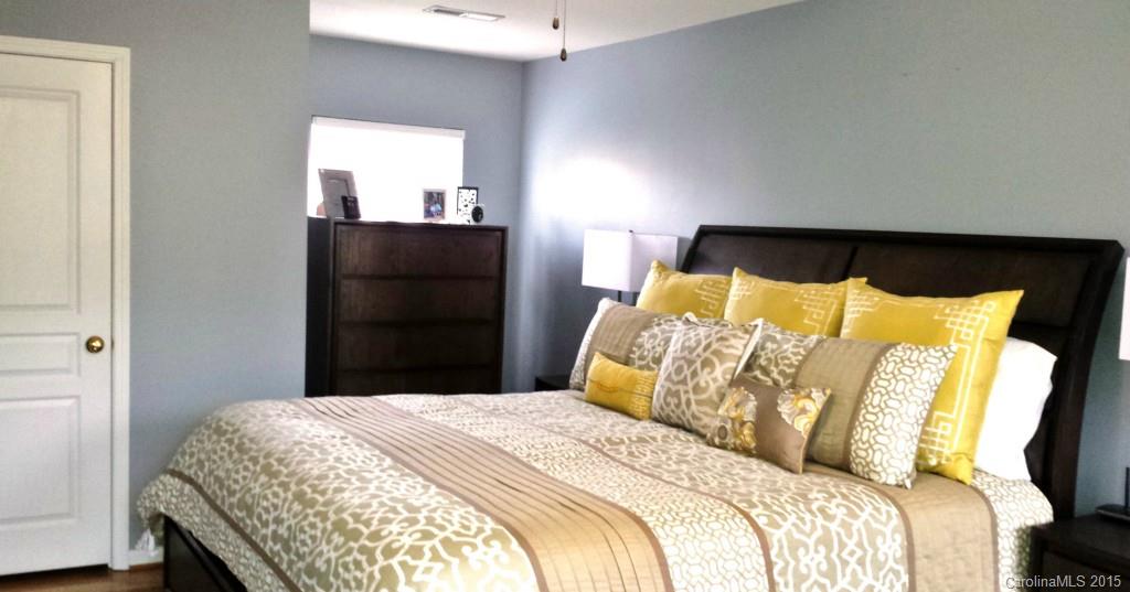 Old Stone Crossing - Residential