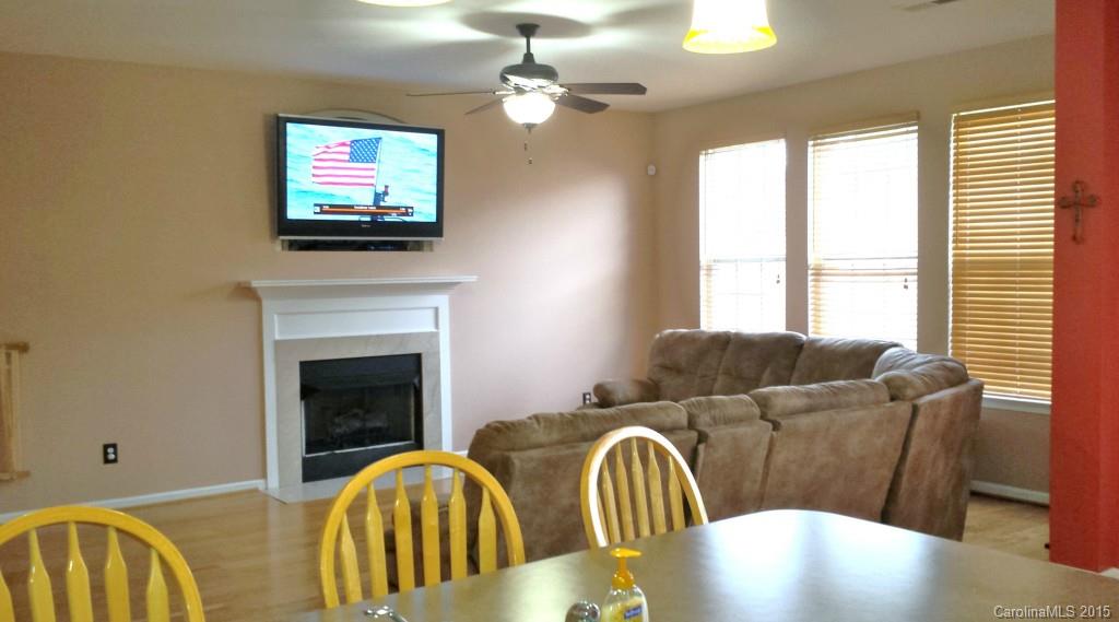 Old Stone Crossing - Residential