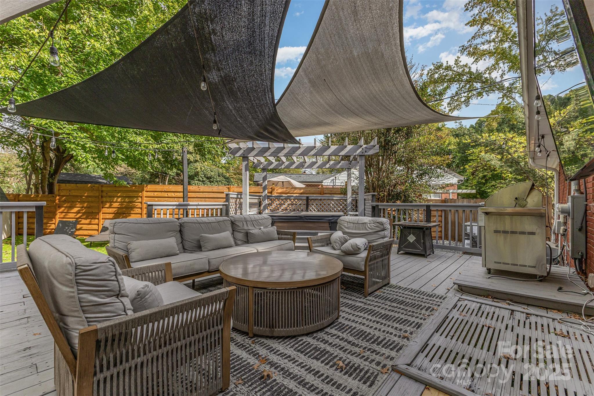 4121 Sheridan Drive