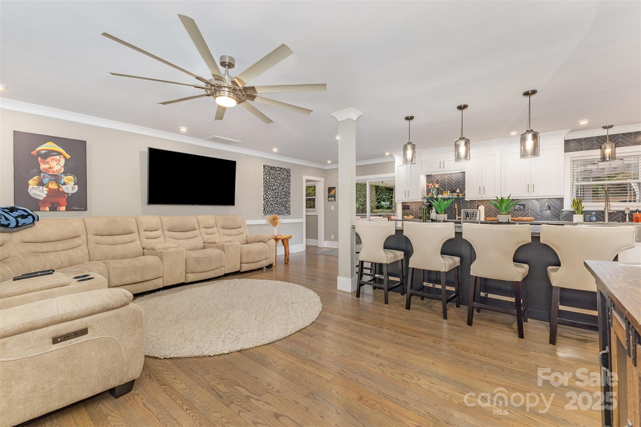 4121 Sheridan Drive