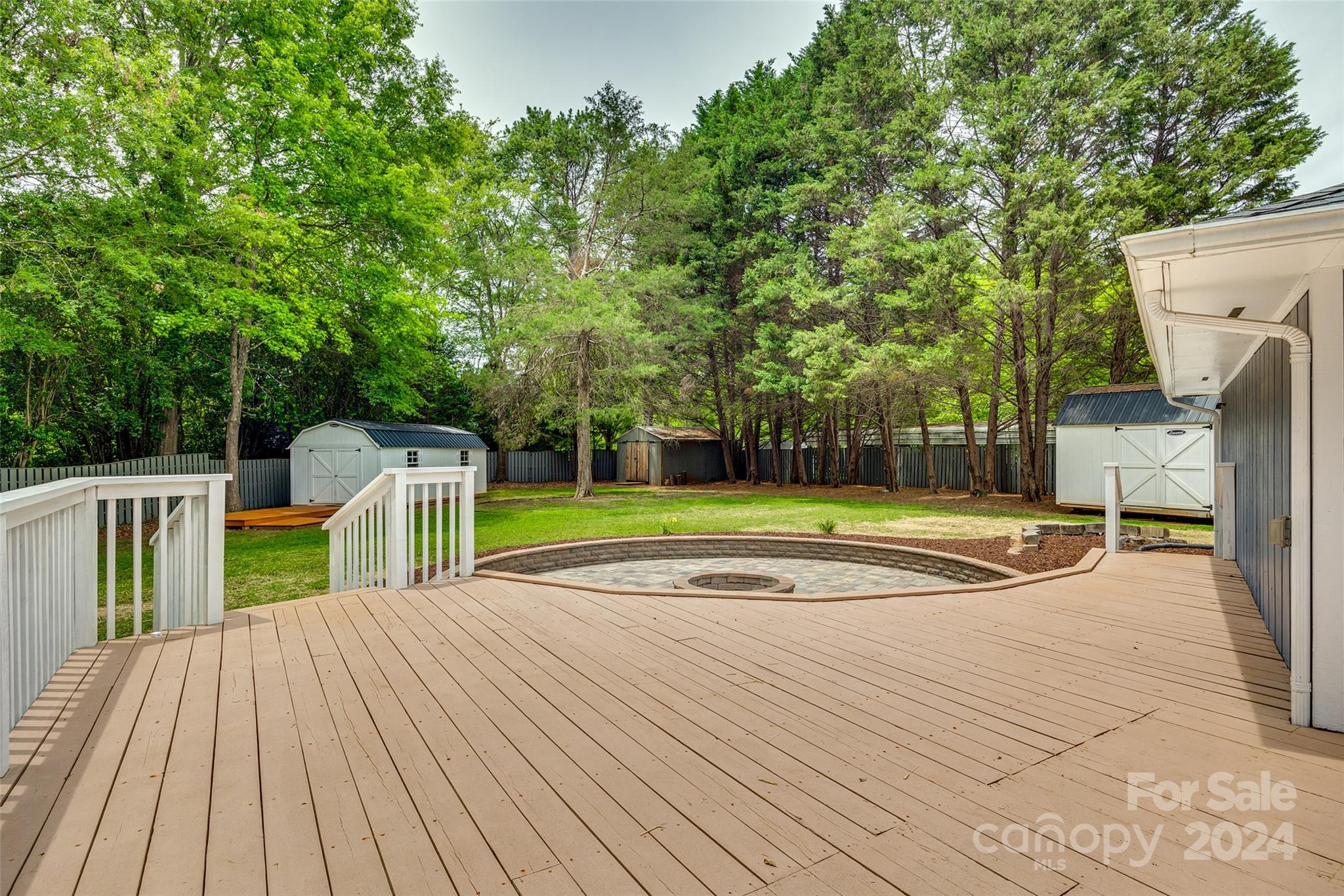 Meadow Lakes - Residential