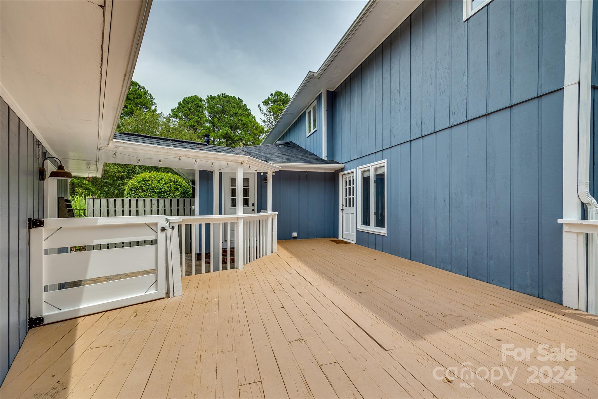 Meadow Lakes - Residential