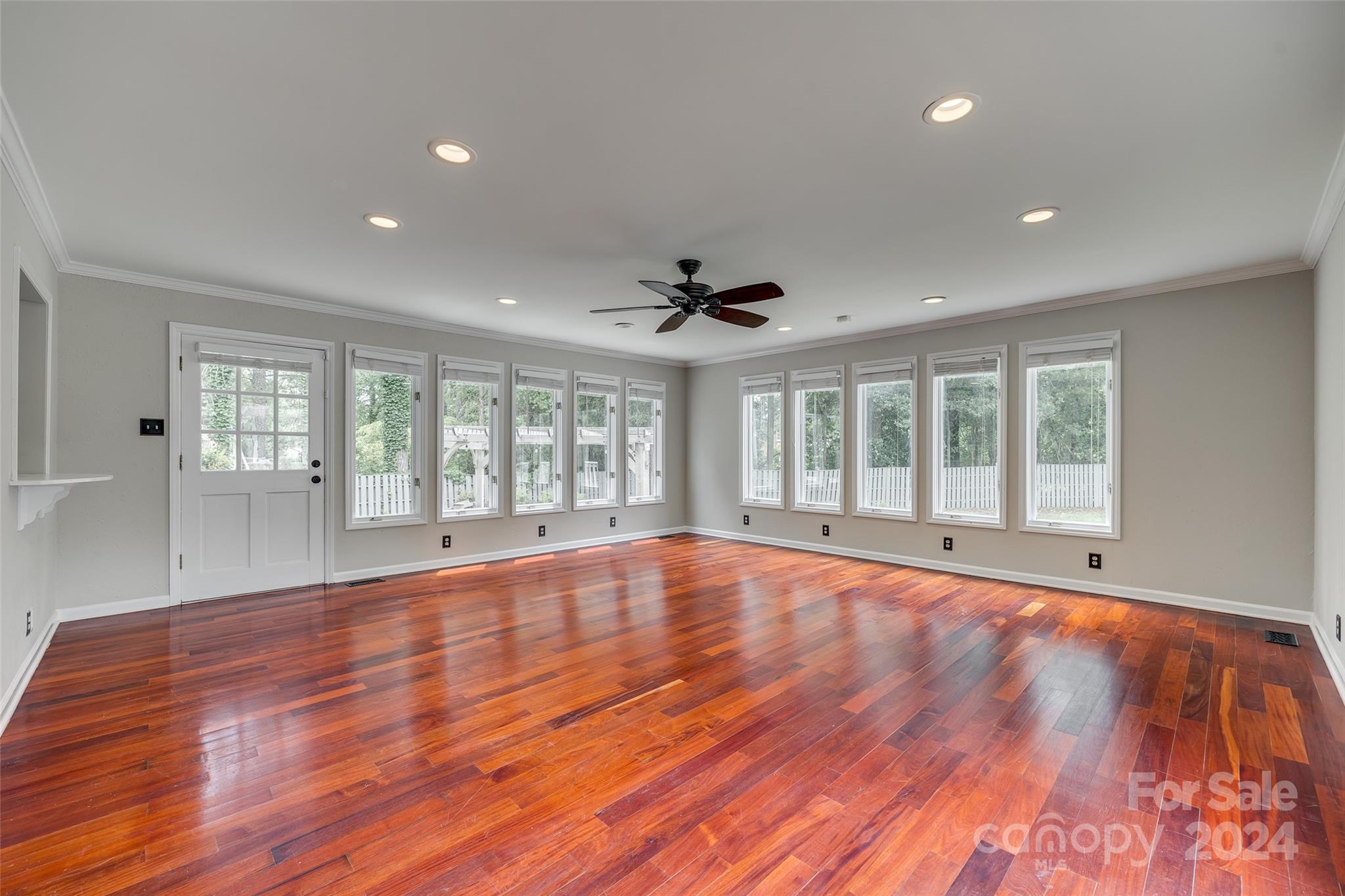 Meadow Lakes - Residential