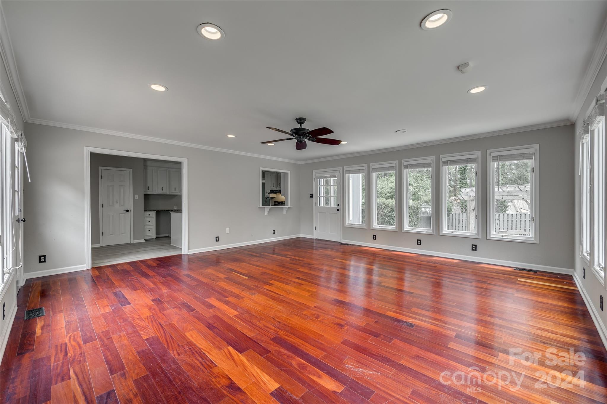 Meadow Lakes - Residential