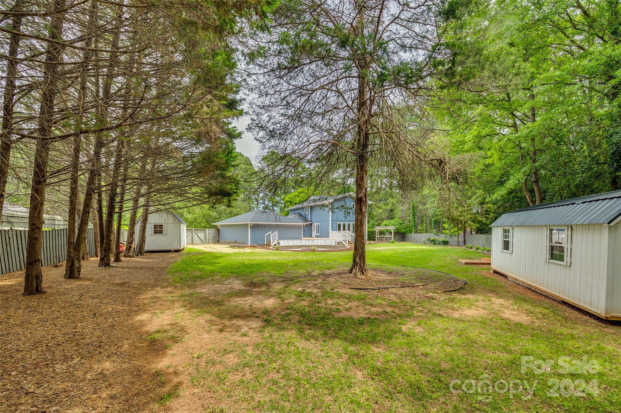 Meadow Lakes - Residential