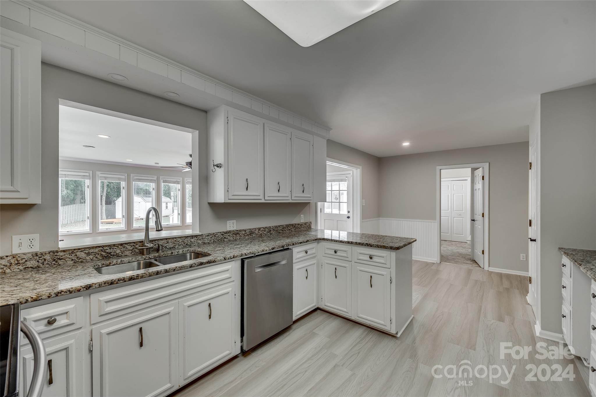 Meadow Lakes - Residential