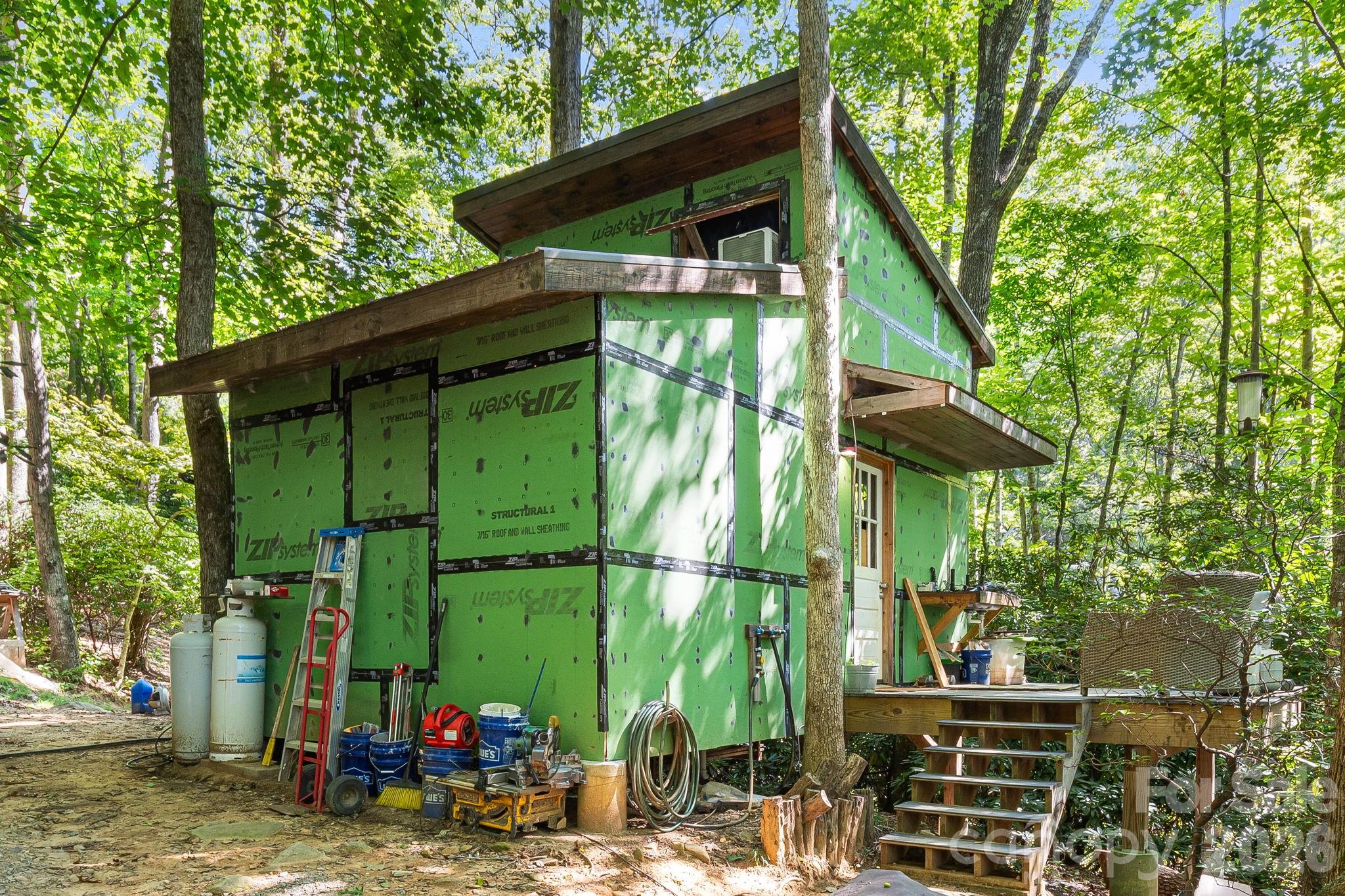 107 Copperhead Cove