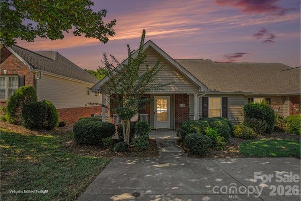 108 BEVINGTON WAY, MOORESVILLE, NC 28117 - Image 41db7960ebdf1b34539f6eb58700e63e/2467386264