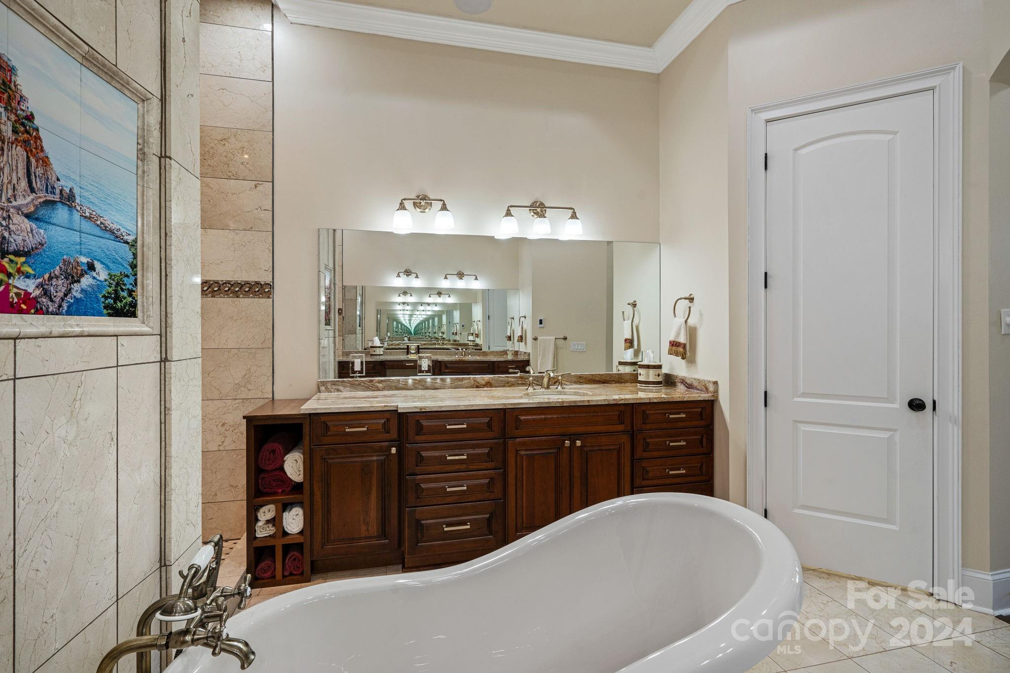 River Lake - Residential