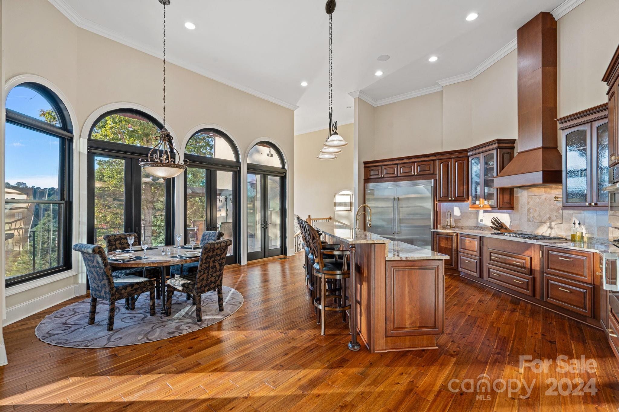 River Lake - Residential