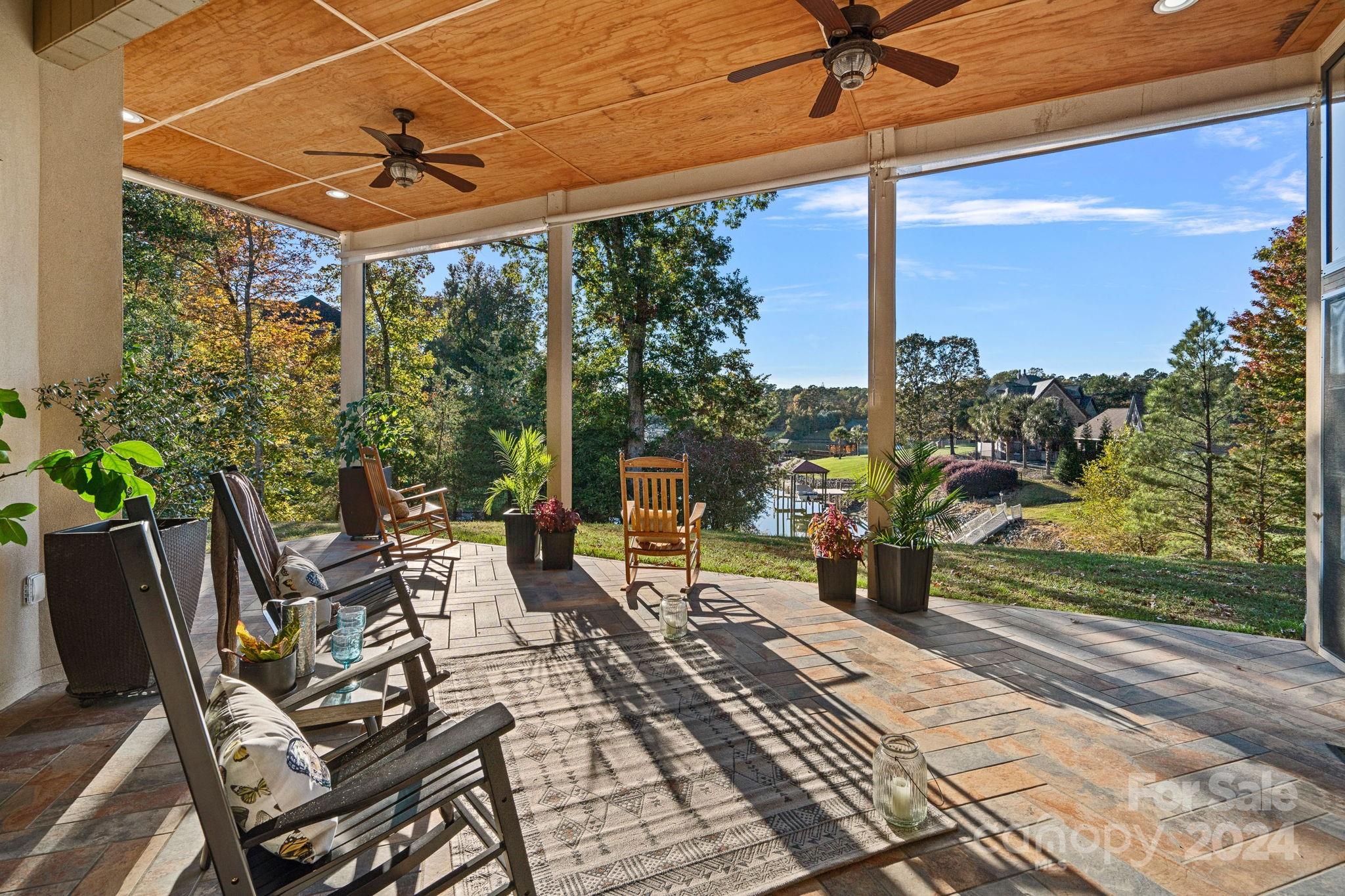 River Lake - Residential