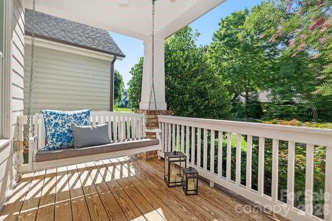 163 N Canterbury Road