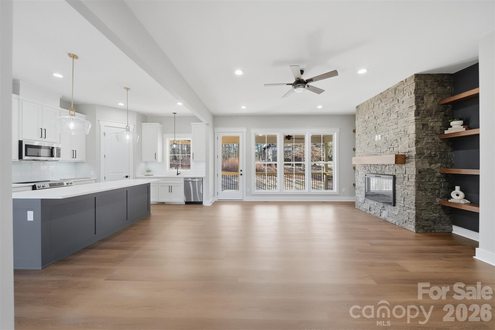 Hayes Mill Landing - Residential