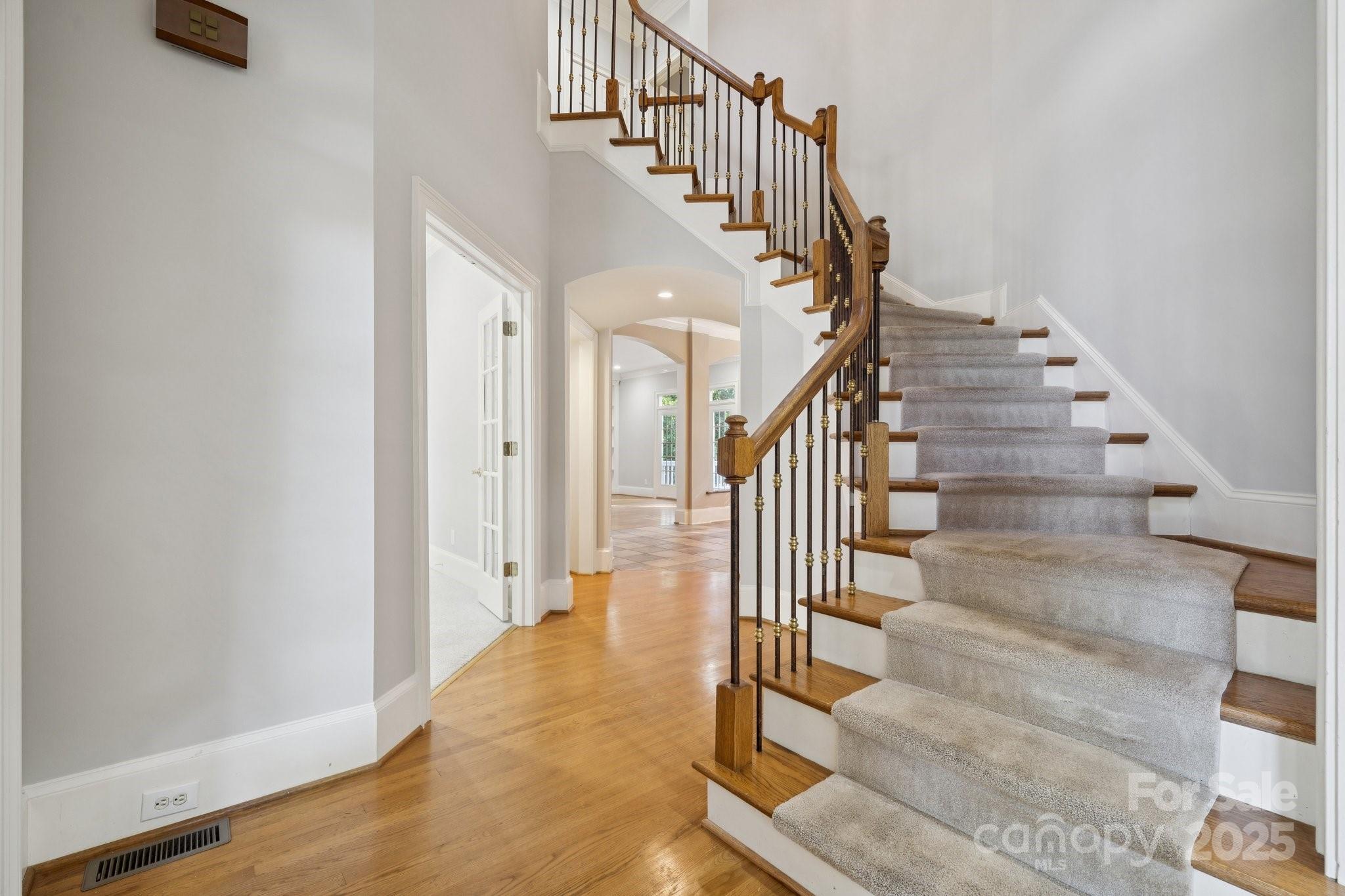 18802 Pentwater Court