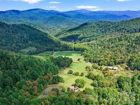1099 Silas Branch Road Burnsville NC 28714