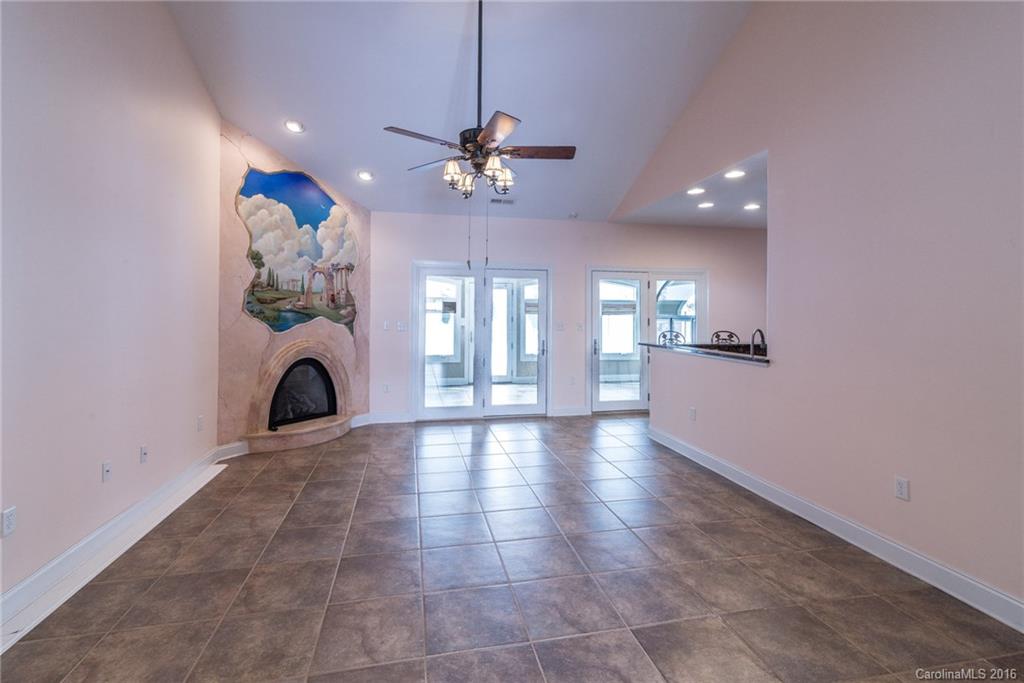 Bonito Ocaso in Crowell Farms - Residential