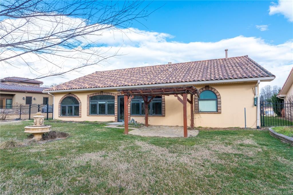 Bonito Ocaso in Crowell Farms - Residential