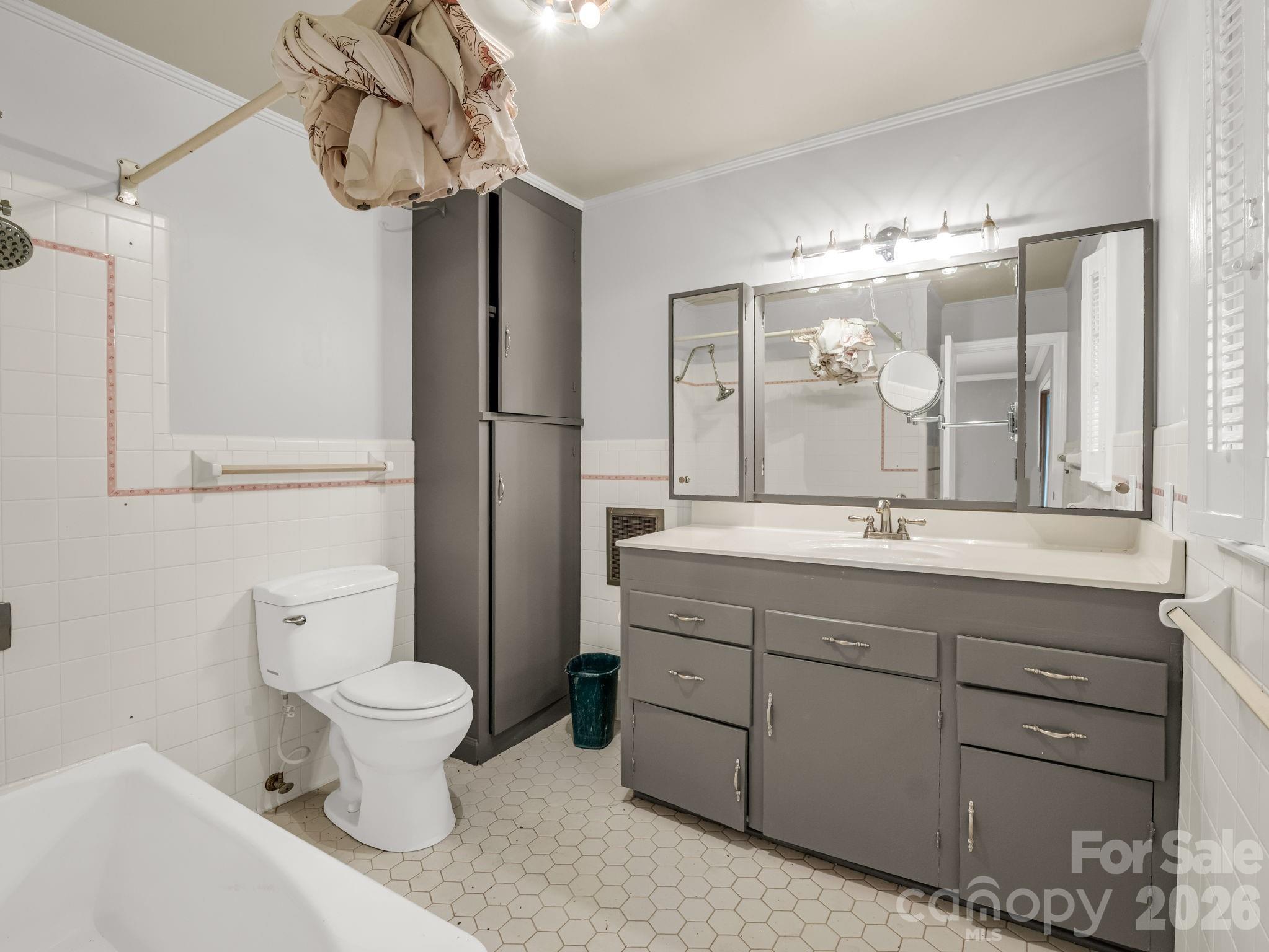 Mountain Shadows - Residential