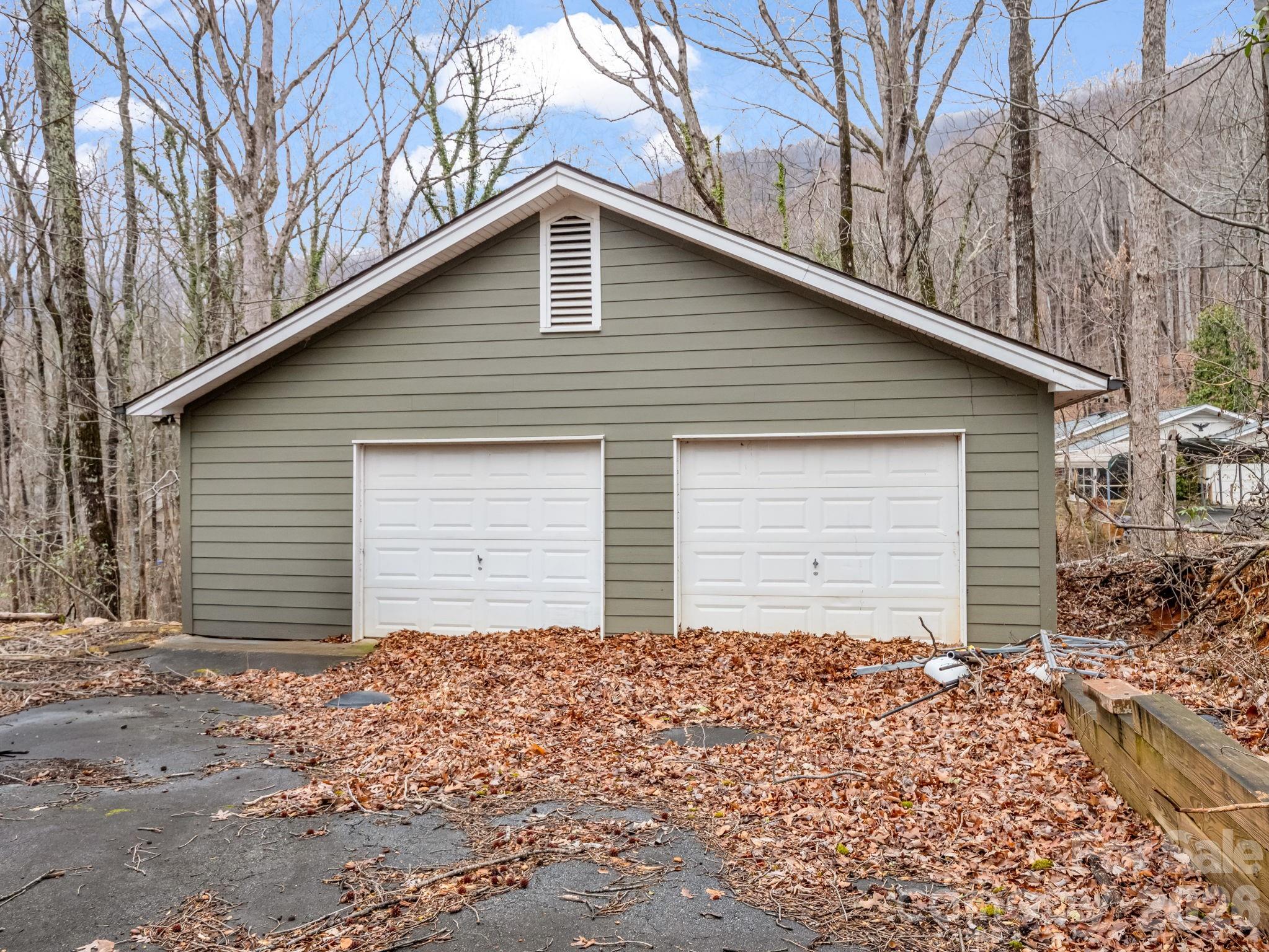 Mountain Shadows - Residential