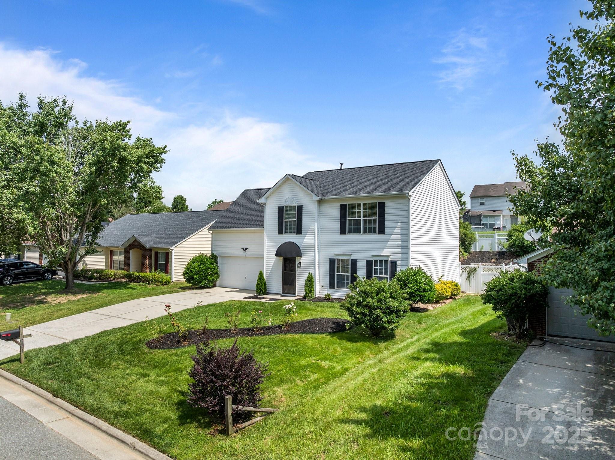 1901 Summit Ridge Lane