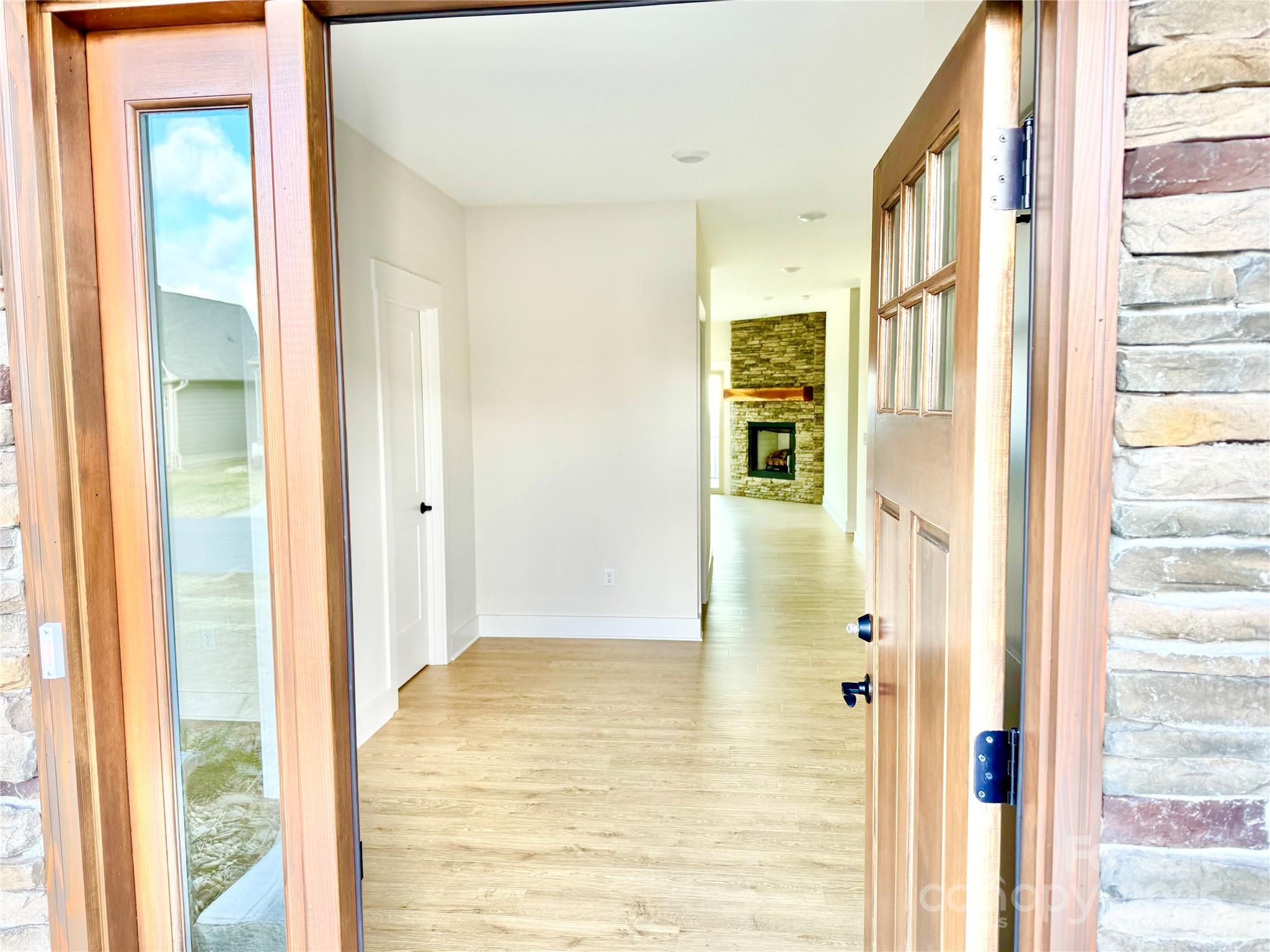 1387 River Club Ridge