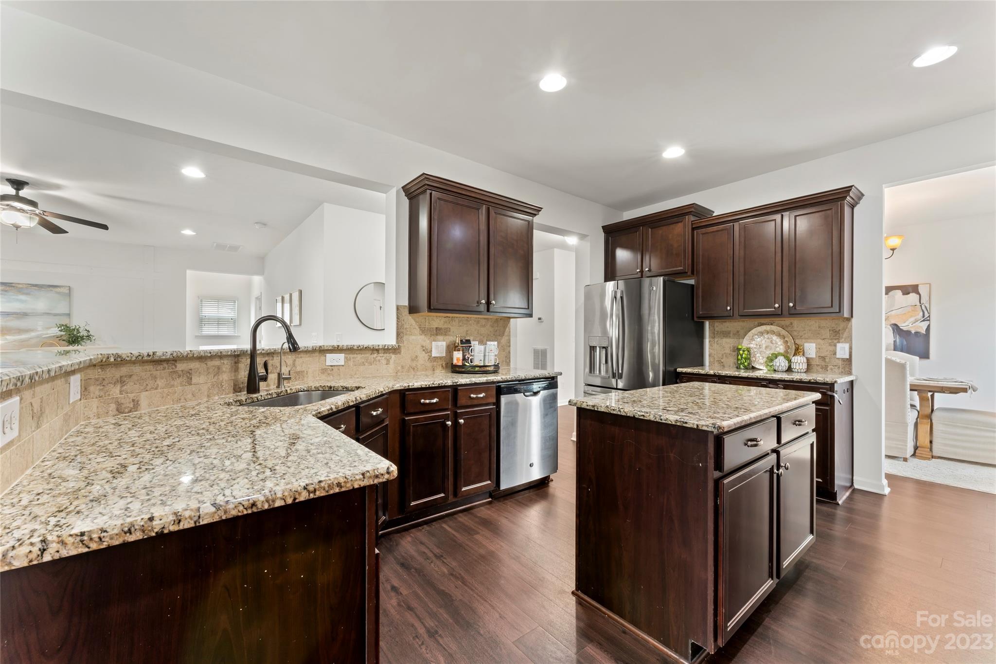 Walkers Ridge - Residential