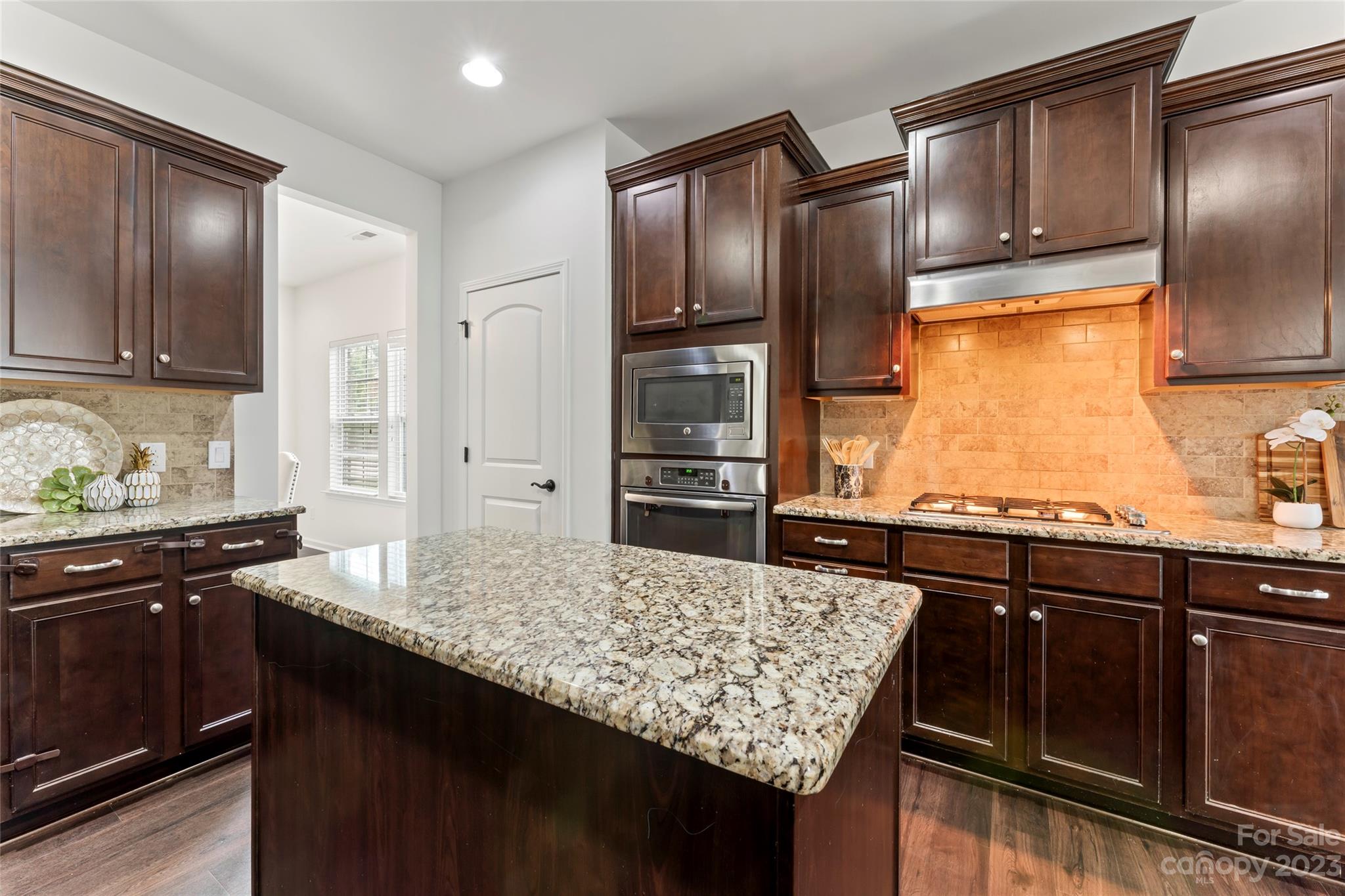 Walkers Ridge - Residential