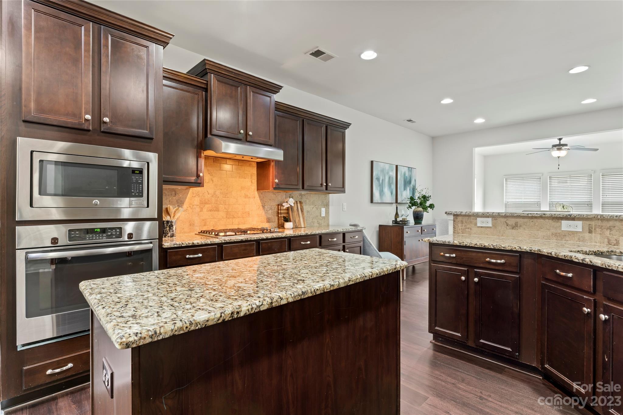 Walkers Ridge - Residential