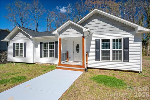 660 W 9th Street Newton NC 28658