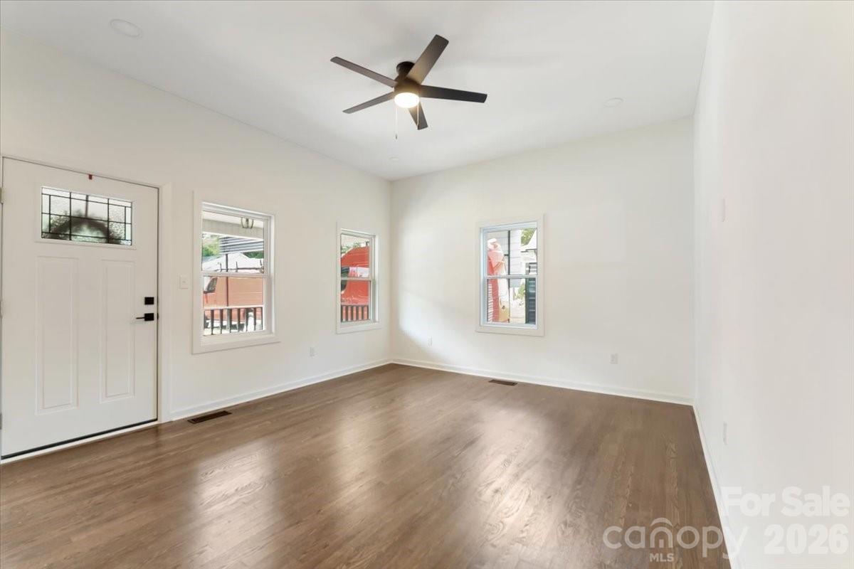 2105 Woodlawn Street