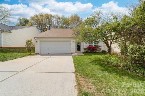 Photo of 1234 Winding Path Road, Clover, SC 29710 (MLS # 4358841)