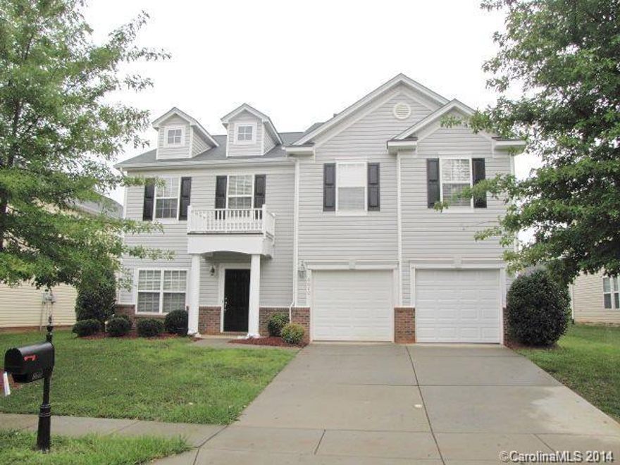 Cooks, check out this kitchen: recessed lighting, double wall oven, huge island, granite counters, tile backsplash and walk-in pantry! Living-dining room has pass-through into family room w/fireplace. Sliding doors access extended paver patio and tree-lined picket-fenced back yard. All 4 bedrooms and loft up. Master w/tray ceiling, 2 closets, bath w/dual sinks, tub and shower.