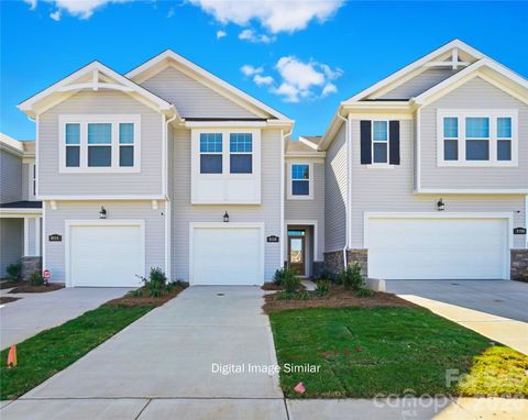 9238 Pagoda Oak Drive Charlotte NC 28269