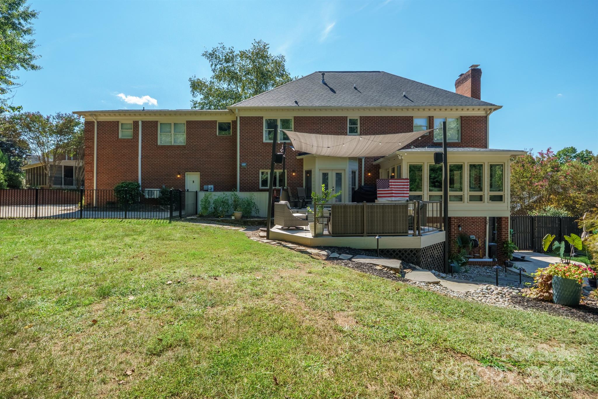 Laurel Forest - Residential