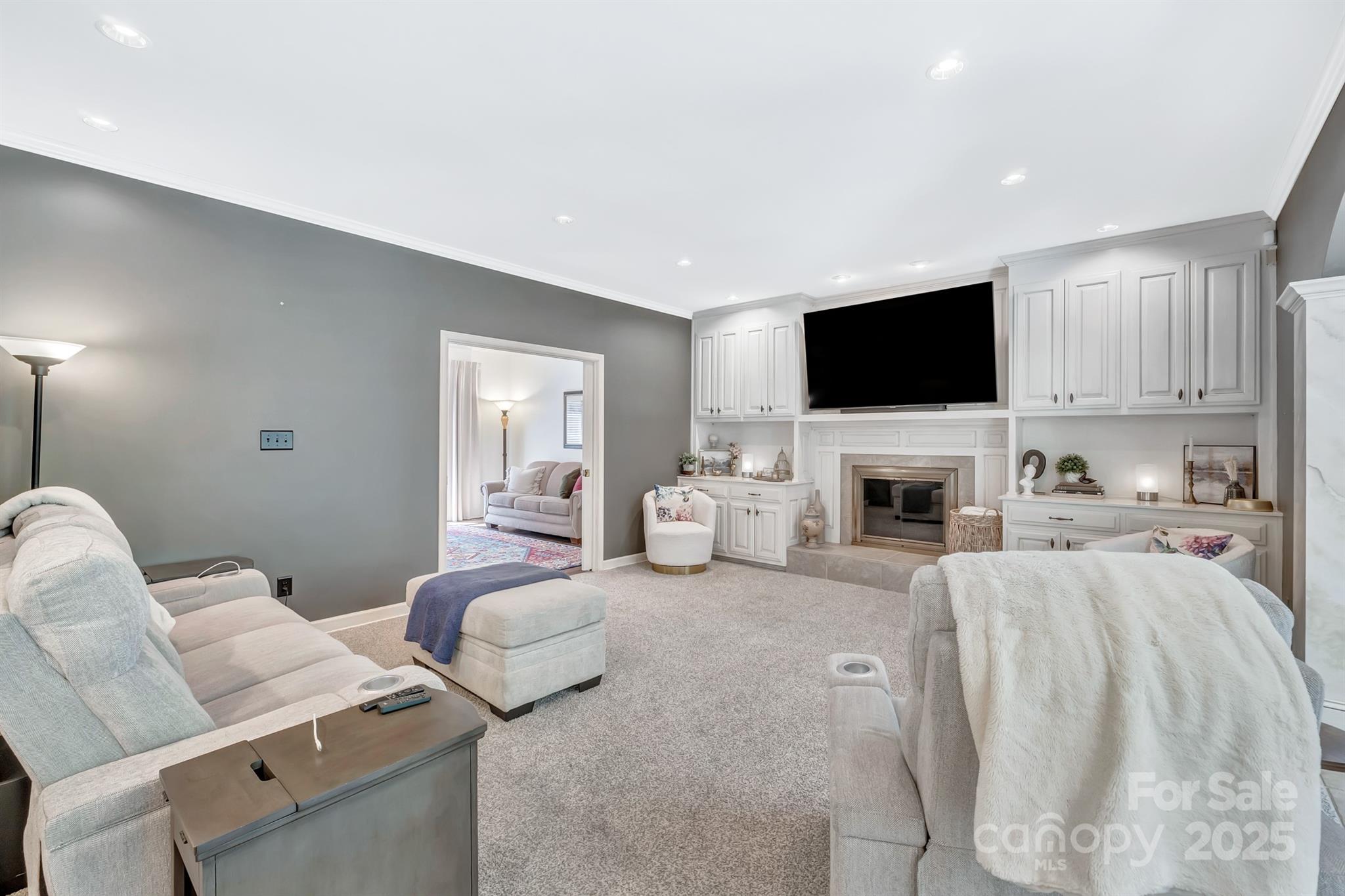 Laurel Forest - Residential