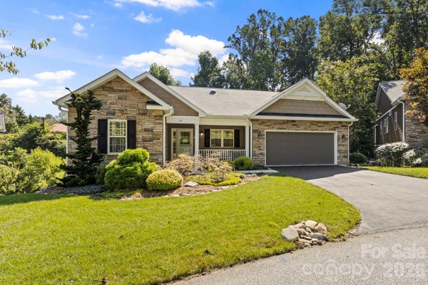 59 OLD PASTURE WAY, HENDERSONVILLE, NC 28739 - Image 41f7d1e2b642ce42d6035e7a73ef24c6/27200792