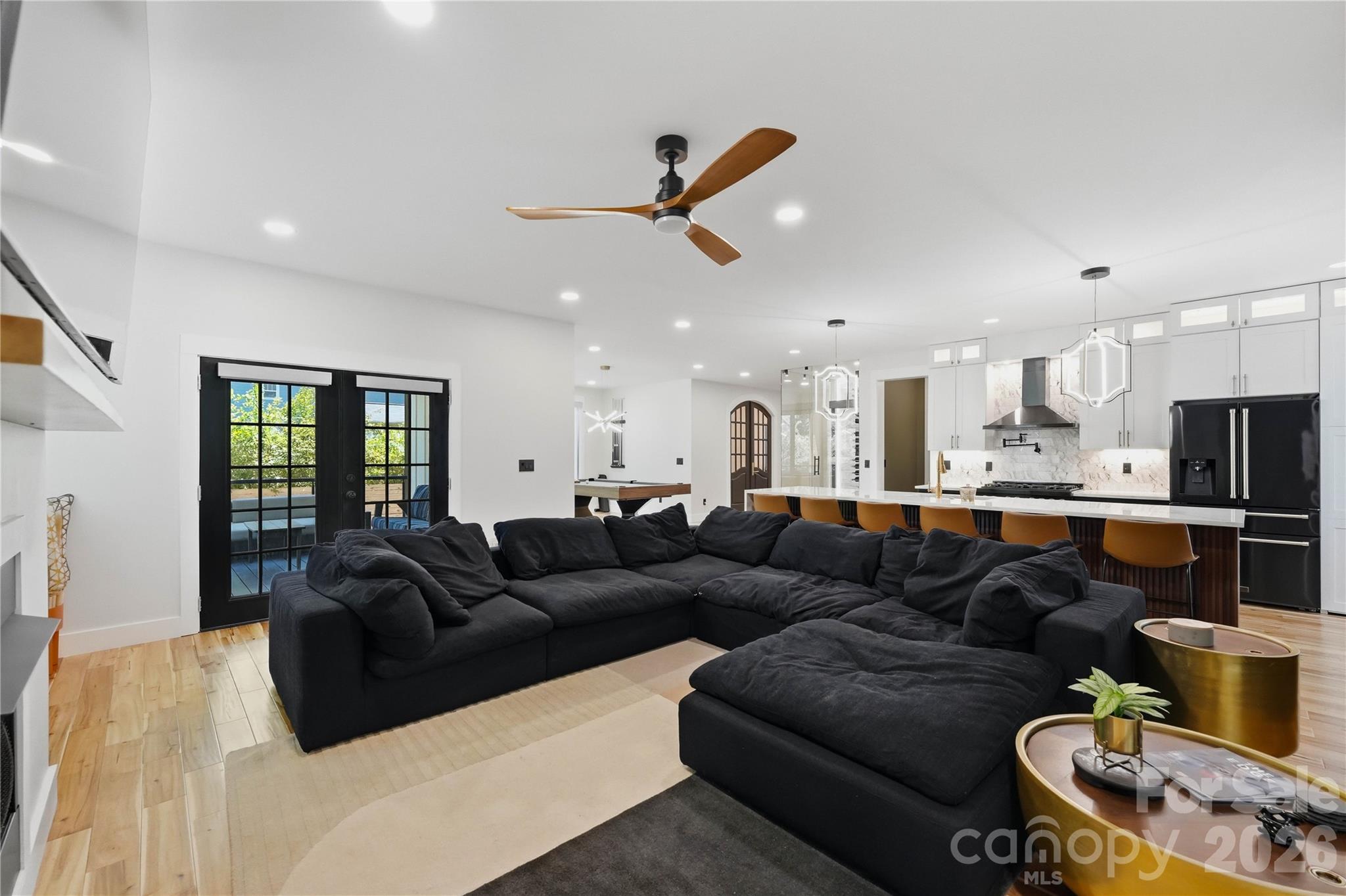 Villa Heights - Residential
