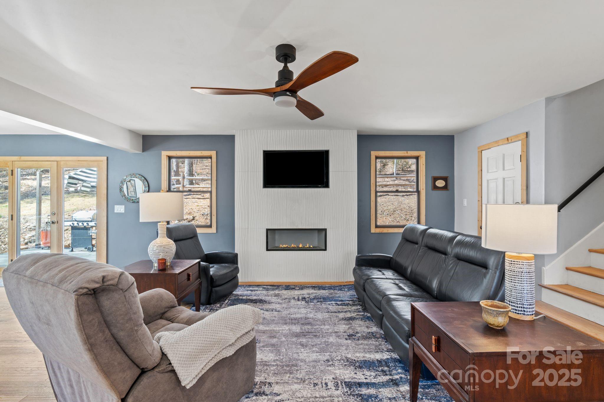 207 Cedarview Drive