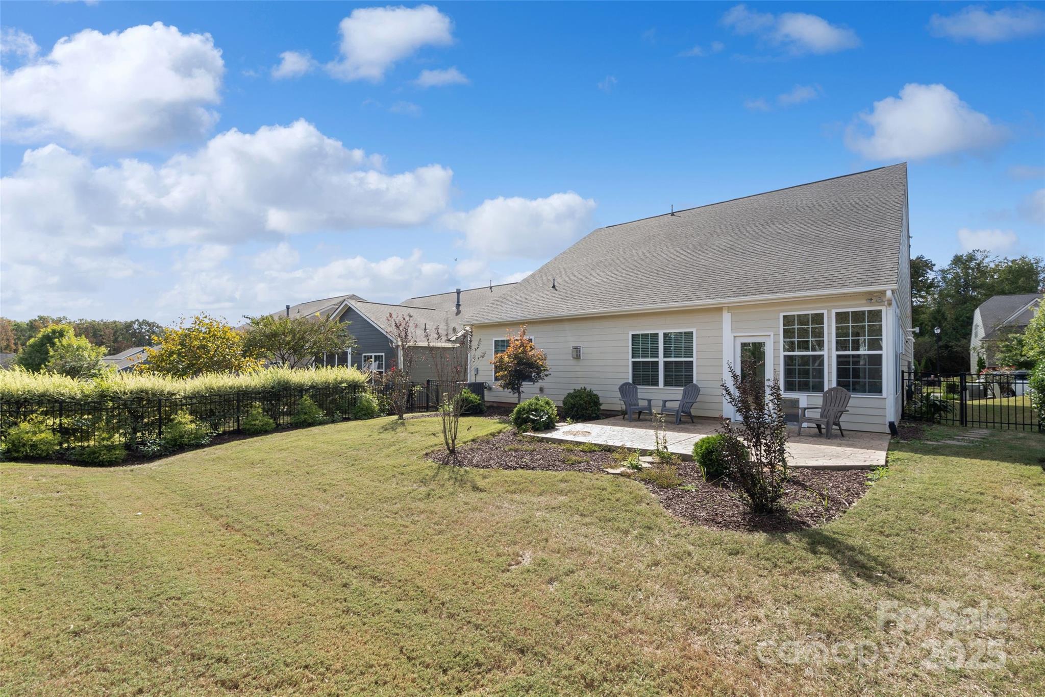 Tree Tops - Residential
