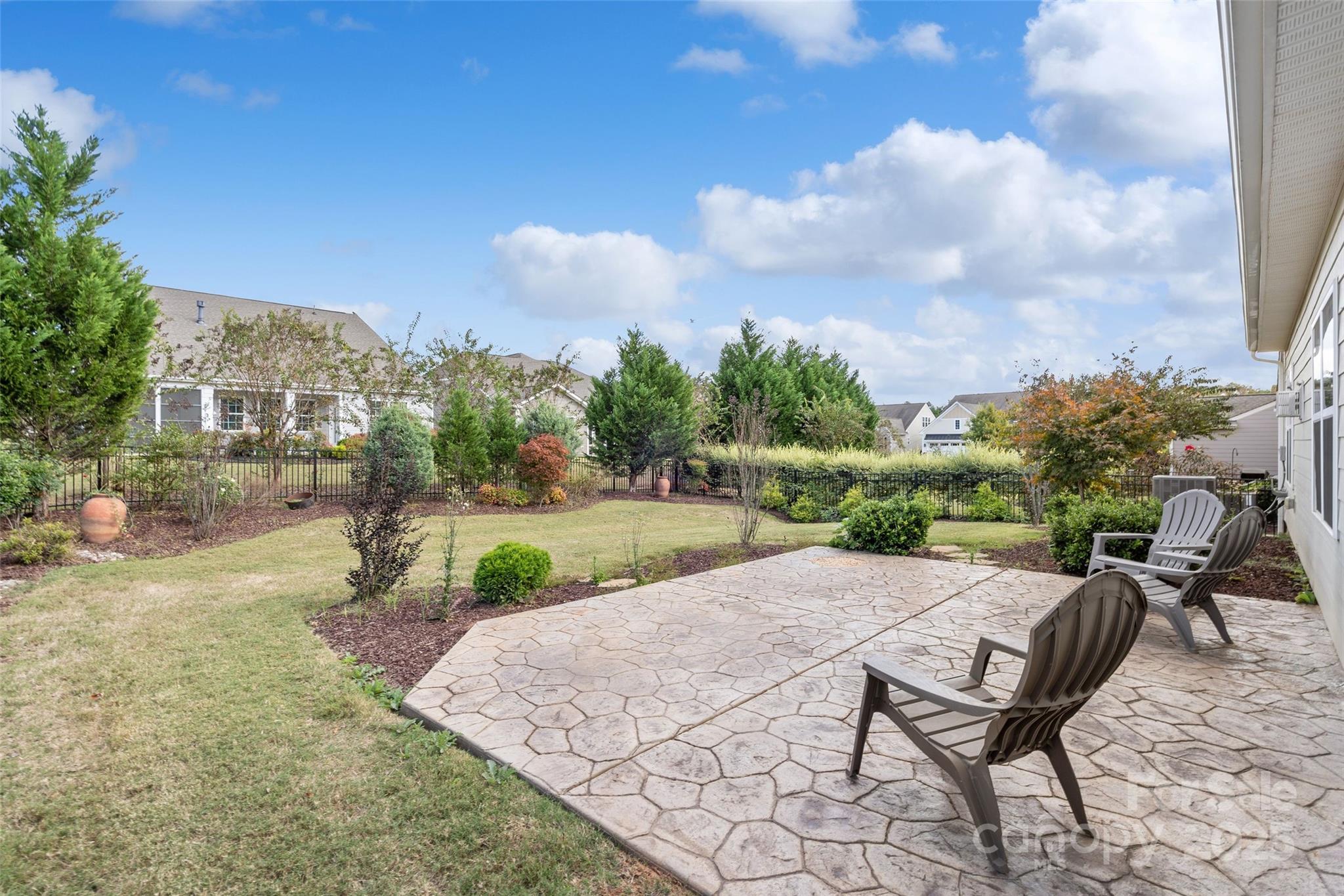 Tree Tops - Residential