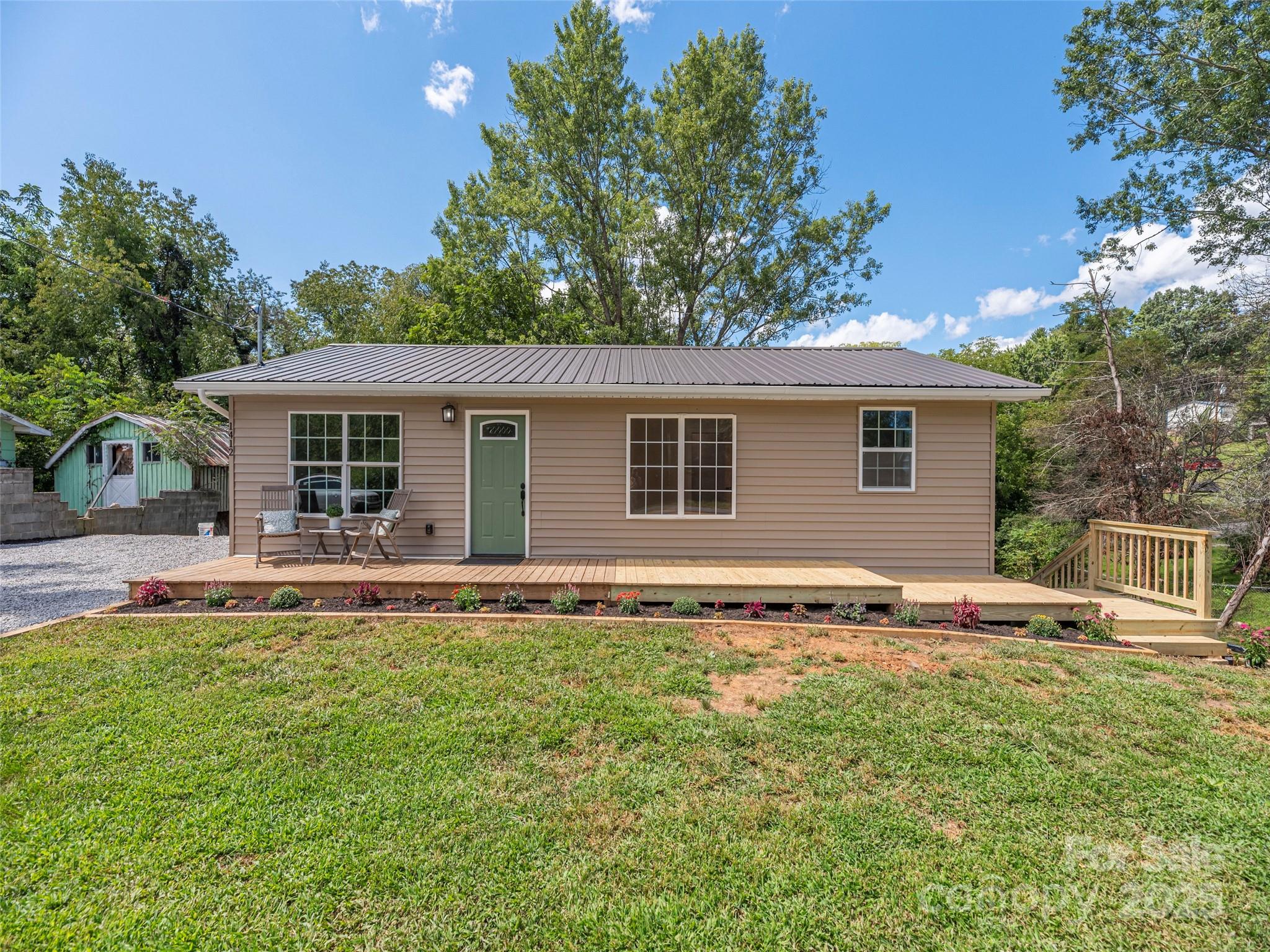 1412 Dutch Cove Road