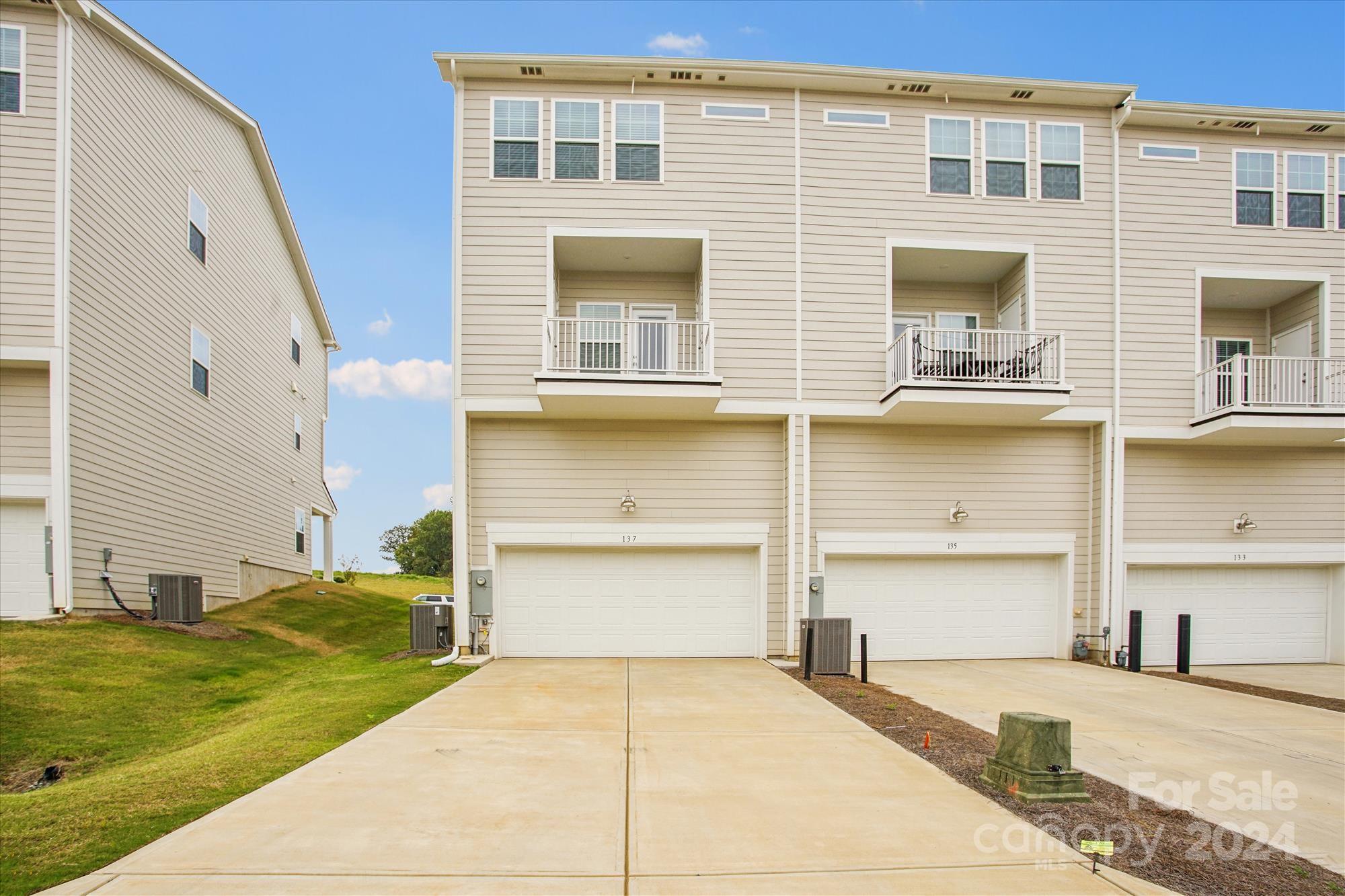 Elizabeth - Residential