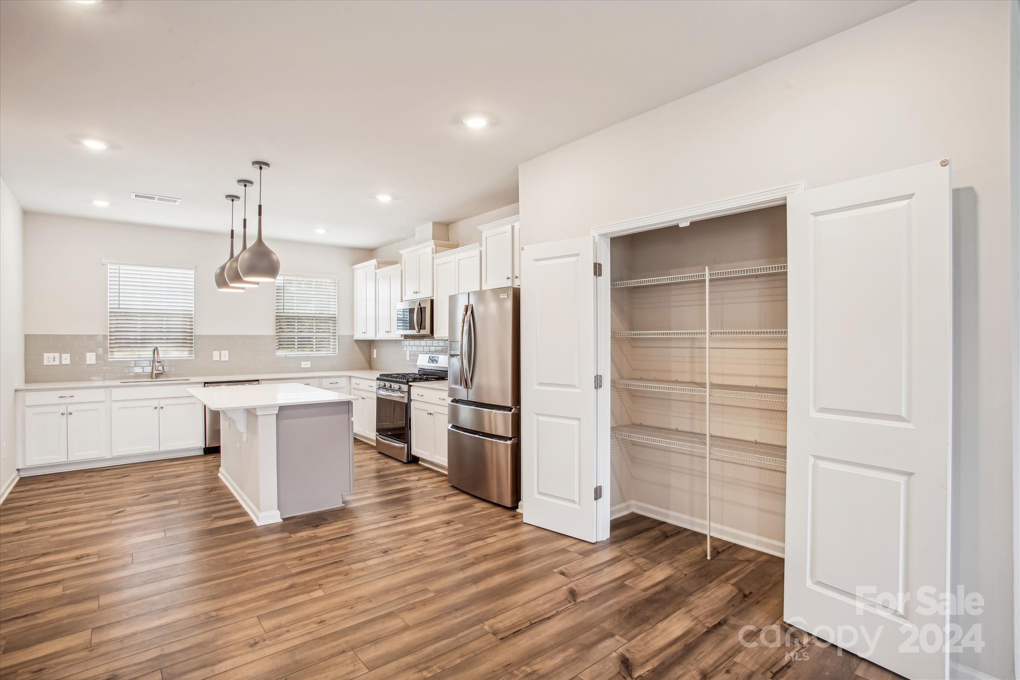 Elizabeth - Residential