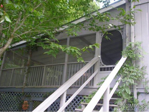 Creekside Villas - Residential