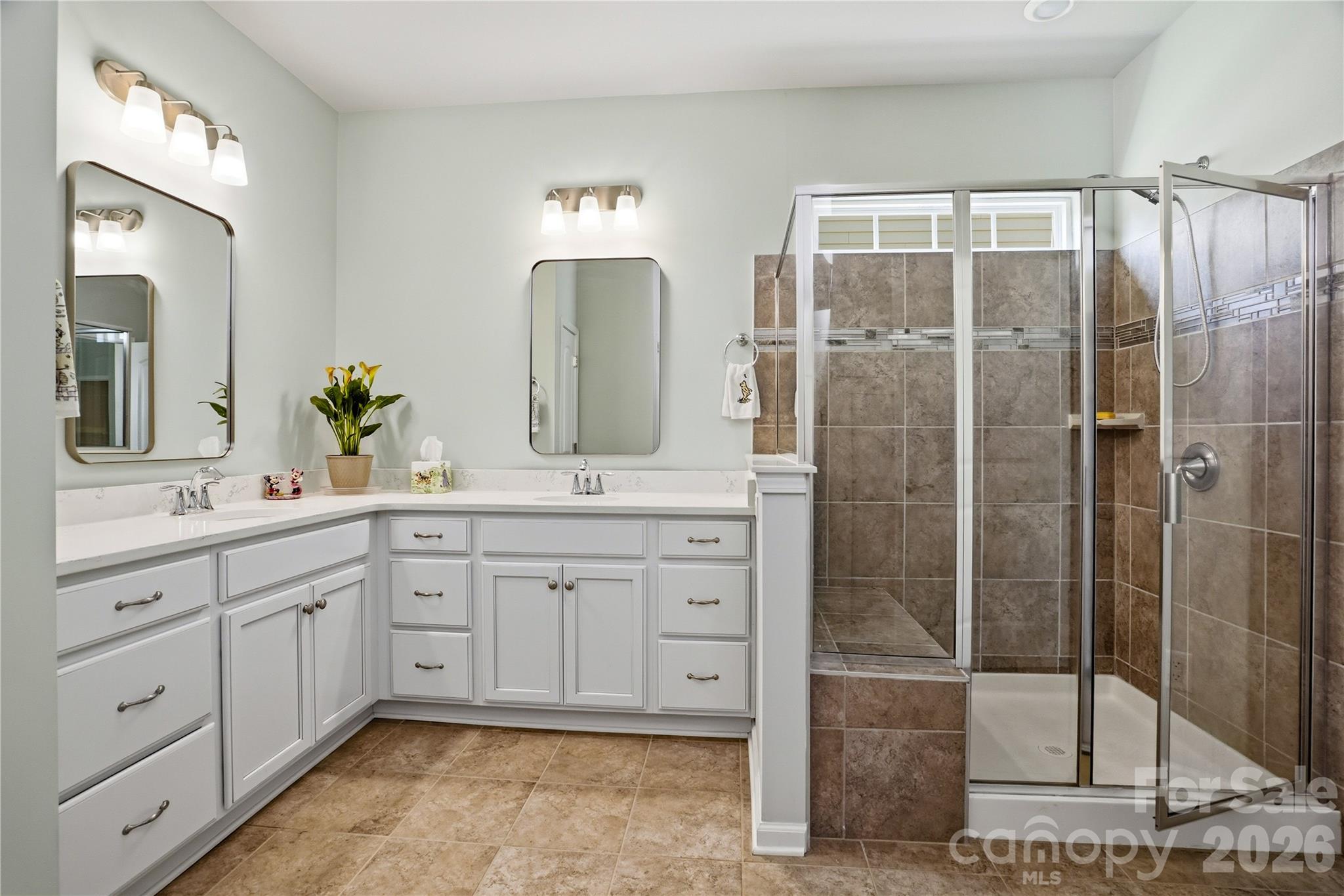 Imagery on Mtn Island - Residential