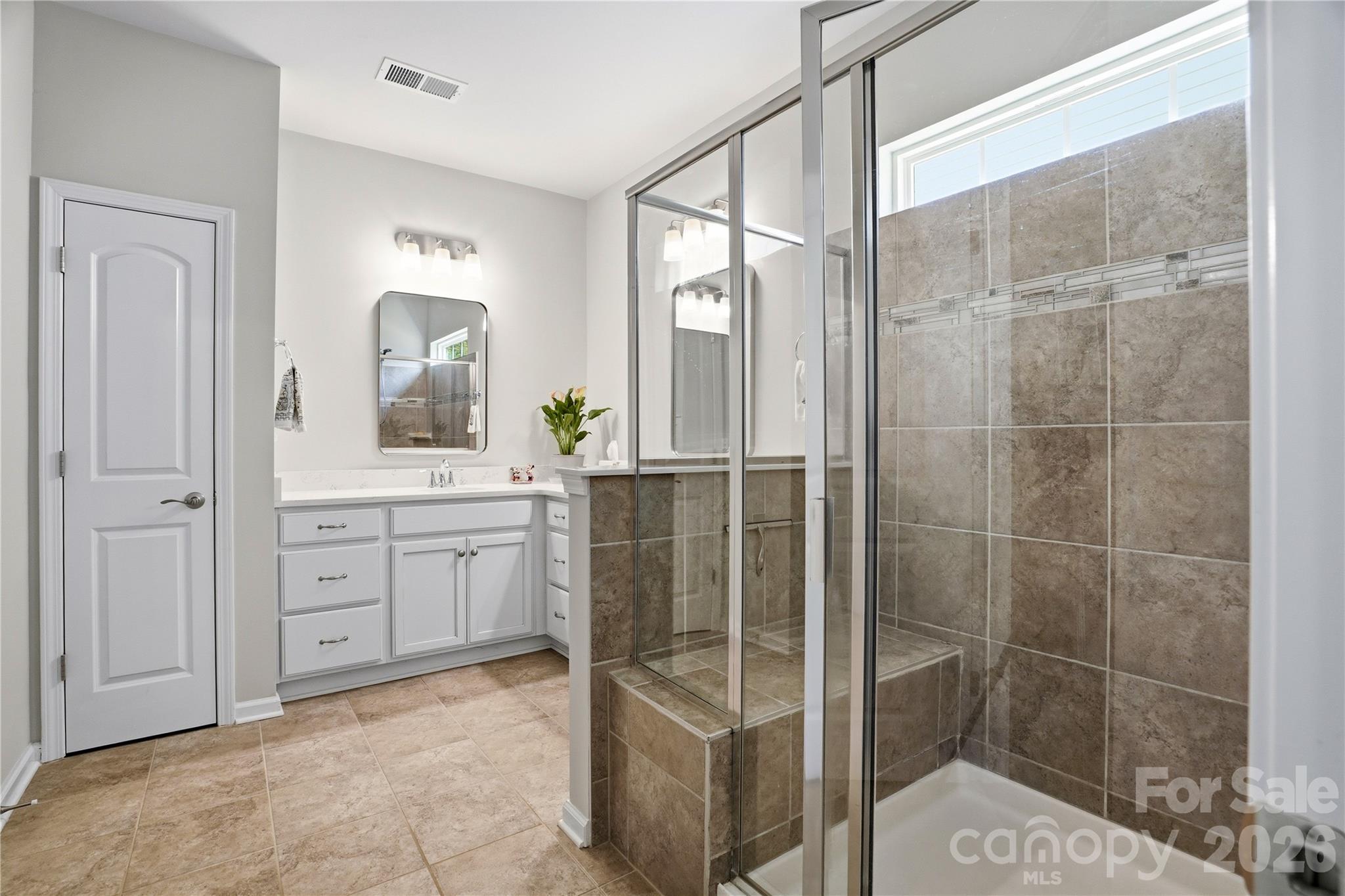 Imagery on Mtn Island - Residential